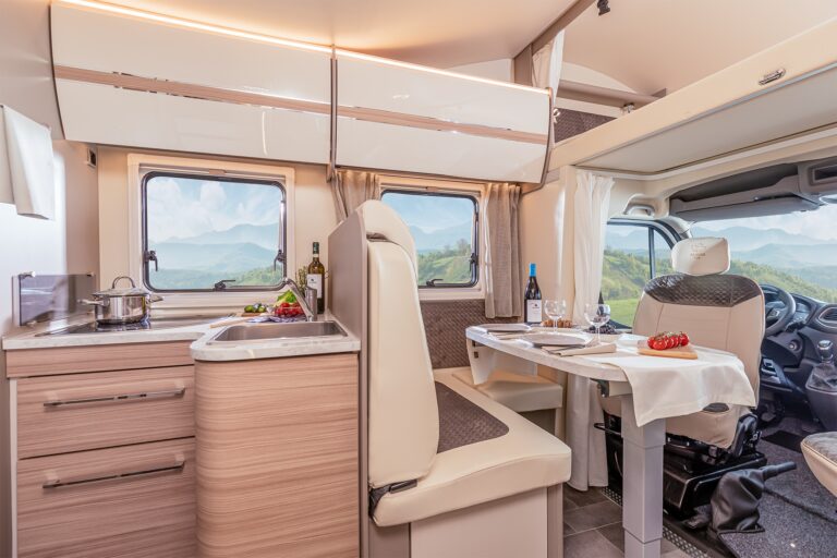 ahorn-Canada-AE-Essbereich-mit-Hintergrund-1